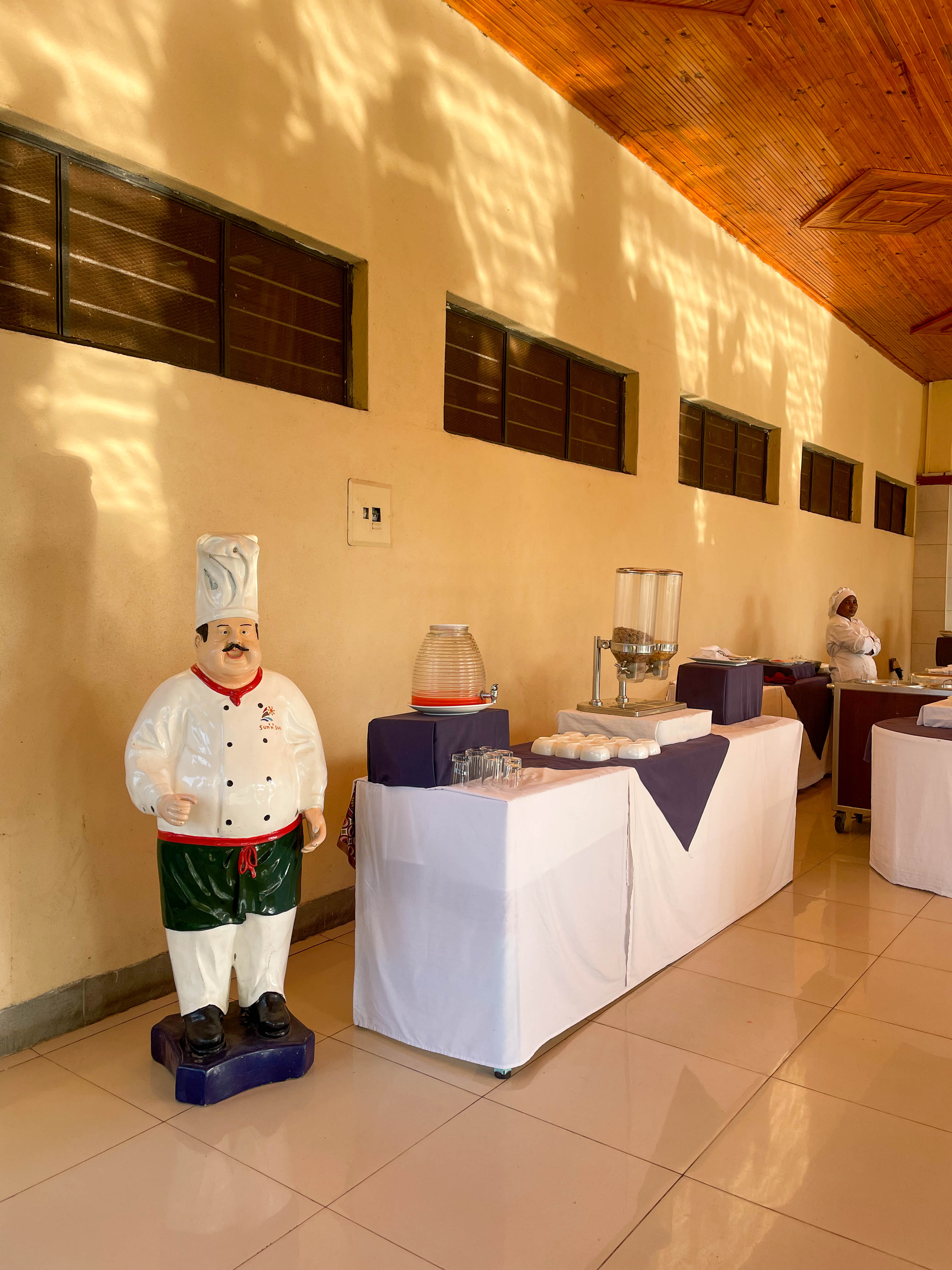 restaurant statue